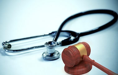 违约损害赔偿请求权怎么行使