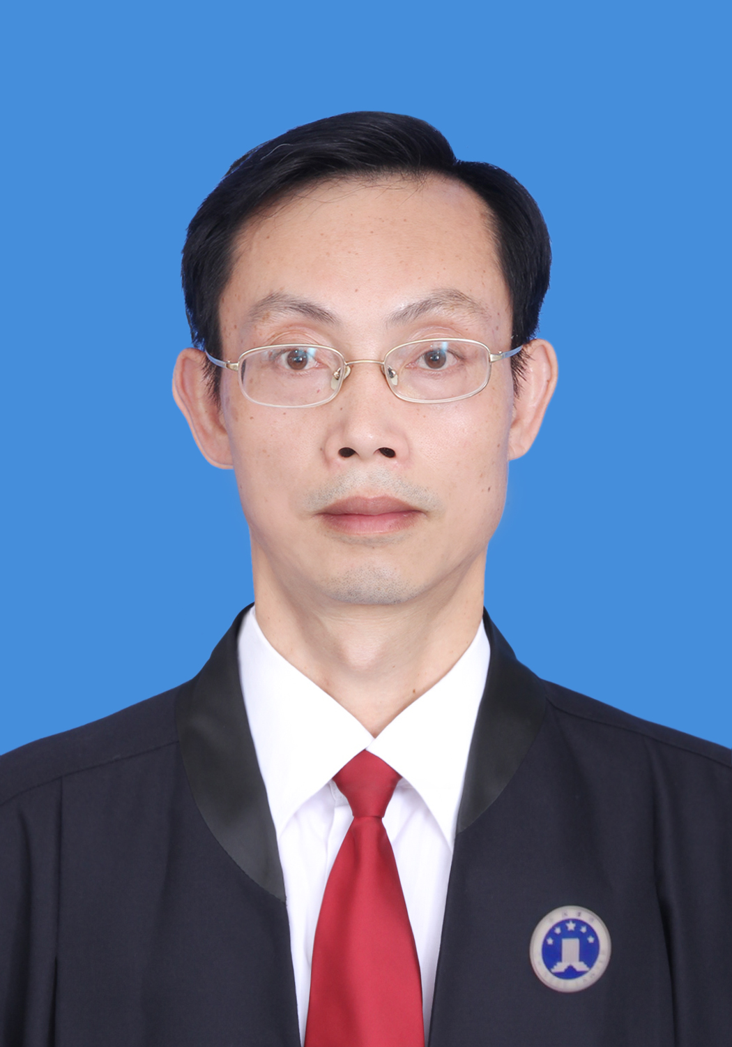 李泽坤律师