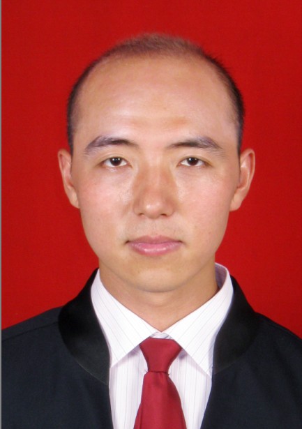 爸爸的车牌可以过户给儿子吗